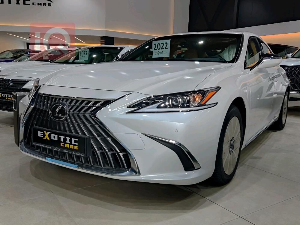 Lexus ES